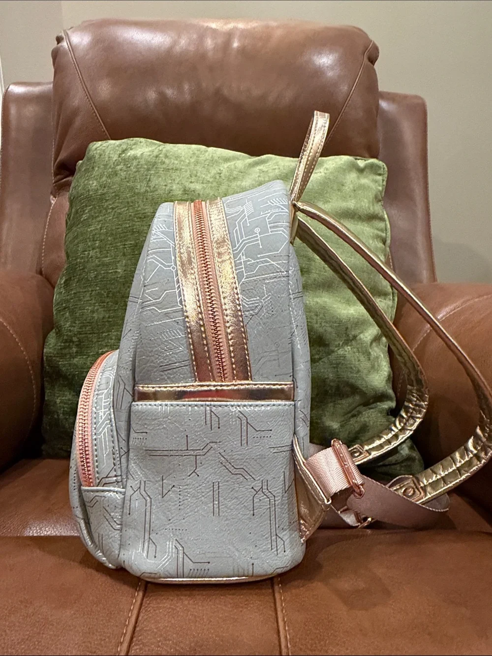 Loungefly stylish mini